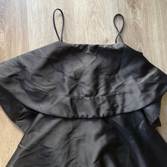 elliatt reyna black tiered ruffle draped satin maxi dress size medium NEW - Picture 13 of 14